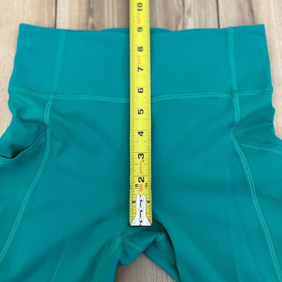 Lululemon Invigorate High-Rise Crop 23" - Picture 8 of 14